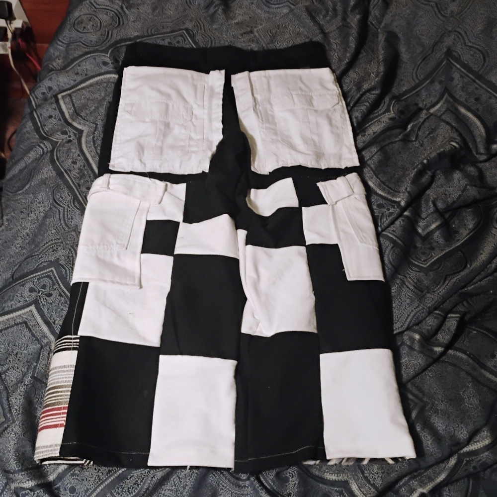 Patchworked pants - Picture 3 of 5